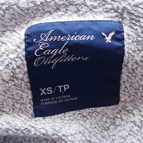 AE Gray Cropped Sweatshirt - Picture 5 of 6